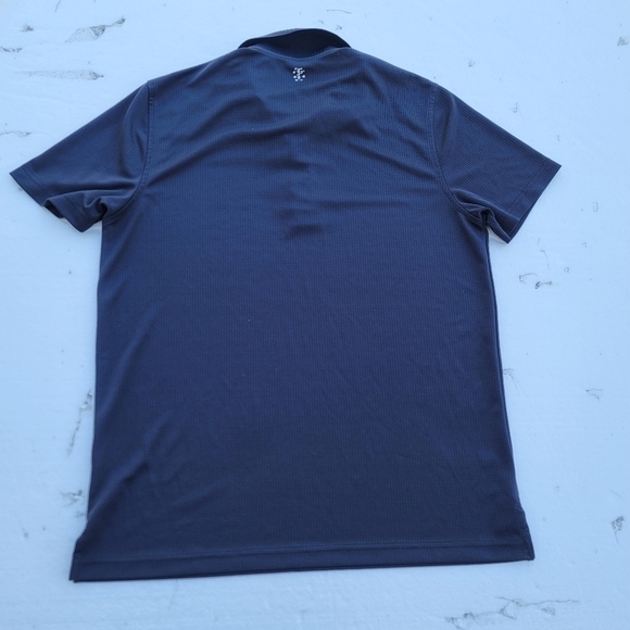 Izod Men's Golf Polo Shirt Textured Black Stretch Cool Dry Size M Medium - Picture 2 of 10